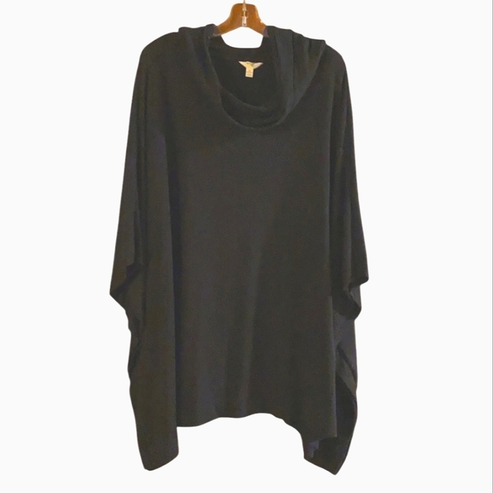 Terra & Sky Oversized Black Top size 2X